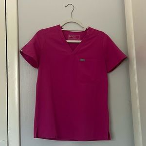 Figs Scrubs Pink Electric Orchid XS Top and XS/Petite Jogger Bottoms